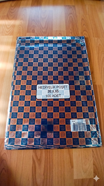 100 Adet 30x45 Metalize Hediye Paketi 30x45 cm Kendinden Bantlı Renkli Hediye Paketi