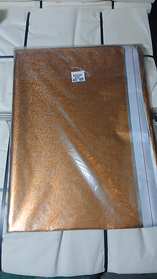 100 Adet 45x65 Metalize Hediye Paketi 45x65 cm Kendinden Bantlı Renkli Hediye Paketi